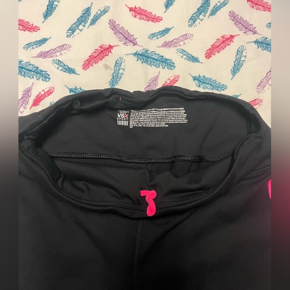 🌸VS Black Athletic Legging - Picture 3 of 6